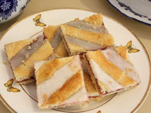 Raspberry Squares